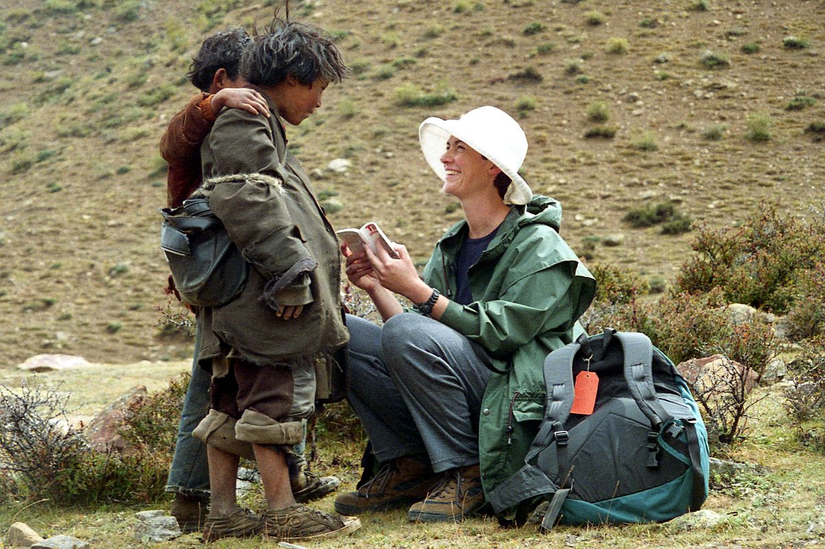 04 Shane Talking To Tibetan Boys On Trek After Leaving Kharta
